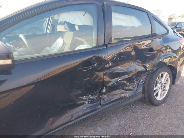 Ford 2016 2016 1FADP3F22GL259529 Image 6