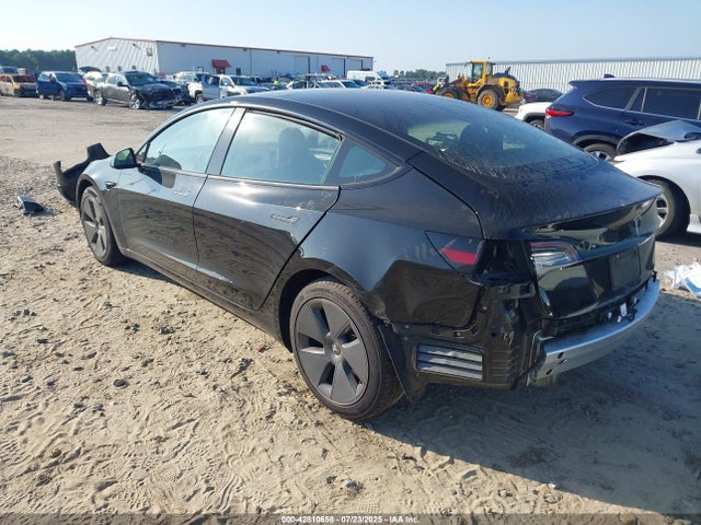 2022 TESLA MODEL 3 5YJ3E1EA5NF236786 Photo 2