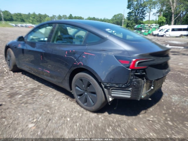 5YJ3E1EA4RF767337 Tesla 2024