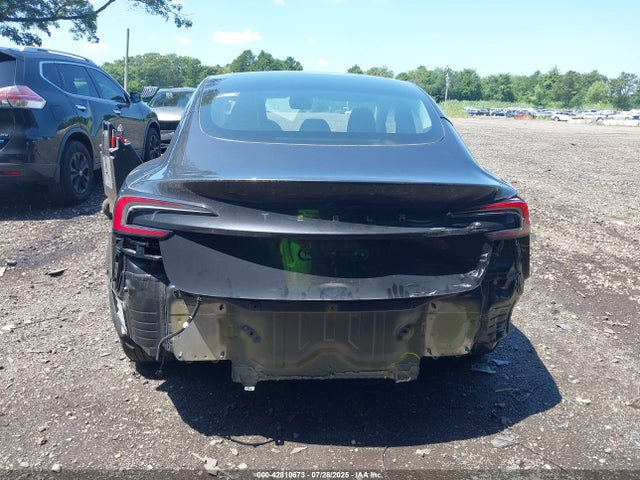 Tesla 2024 2024 5YJ3E1EA4RF767337 Image 15