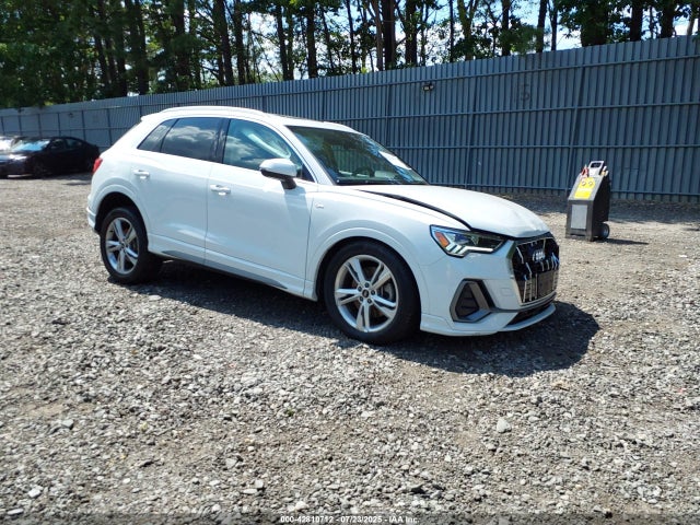 2023 AUDI Q3 WA1DECF30P1057318 Photo 0
