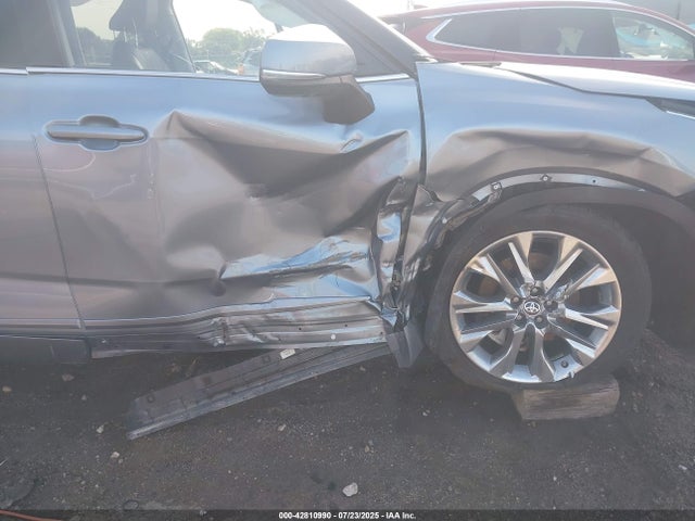 5TDDZRBH3NS247774 Toyota 2gr-fks