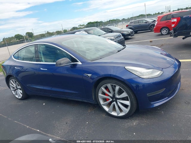 5YJ3E1EB5JF080784 Tesla MODEL 3