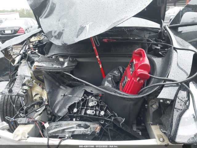 2024 TESLA MODEL Y 7SAYGDED5RF046877 Photo 9