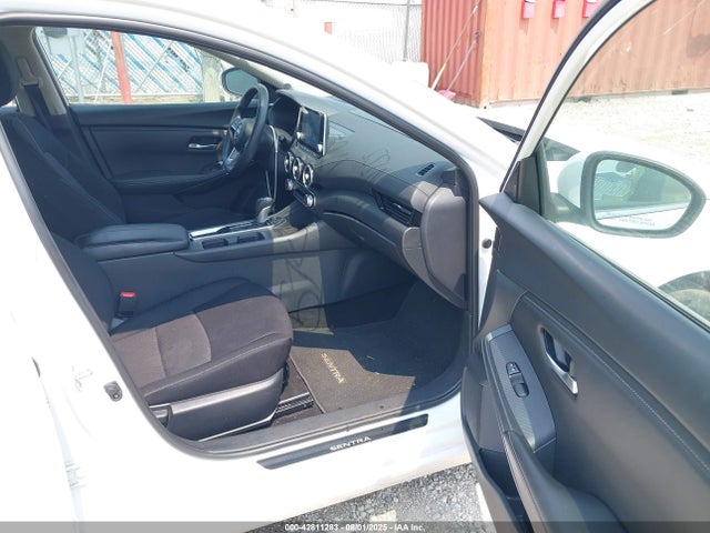 3N1AB8CV7RY275228 Nissan 2024