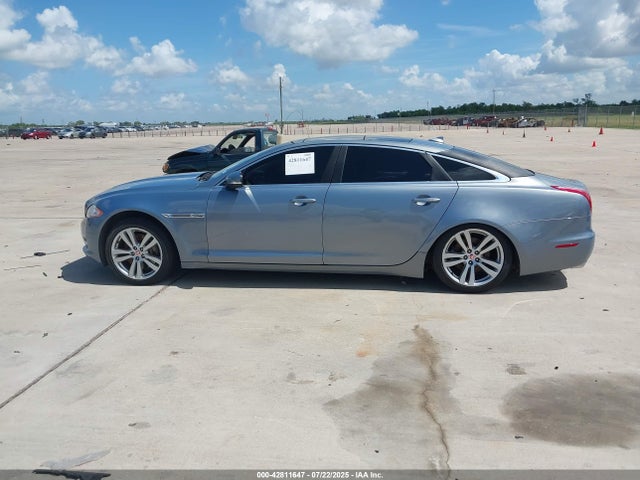 SAJWA2GZ6E8V65659 Jaguar s/c ulev