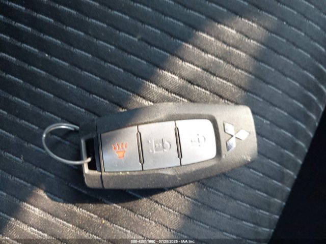 2024 MITSUBISHI OUTLANDER JA4J4UA85RZ015648 Photo 10