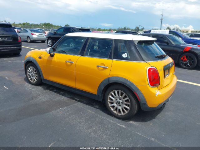 2016 MINI HARDTOP WMWXU1C59G2D08475 Photo 2