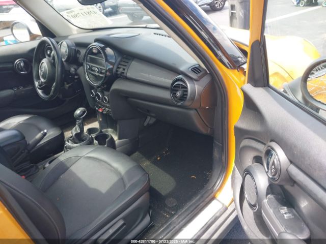 2016 MINI HARDTOP WMWXU1C59G2D08475 Photo 4