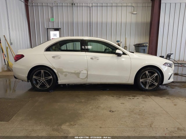 Mercedes-Benz m260 2019 WDD3G4EB5KW021278 Image 13