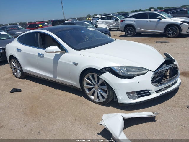 2016 TESLA MODEL S 5YJSA1E20GF131947 Photo 0