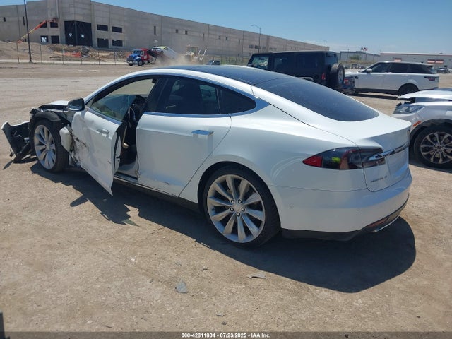 2016 TESLA MODEL S 5YJSA1E20GF131947 Photo 2