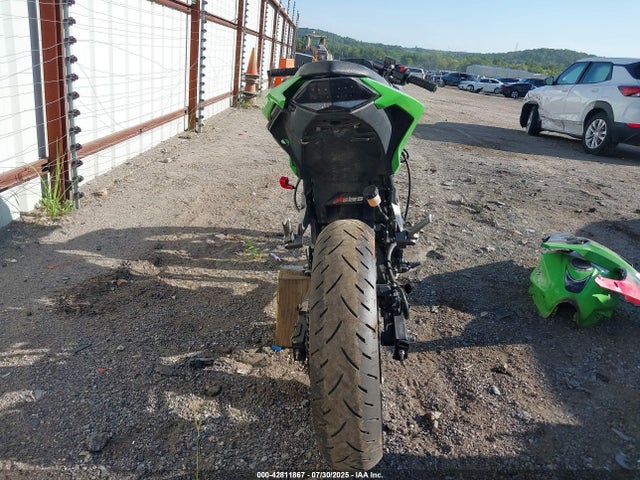 Kawasaki Ninja 300 2014 JKAEX8A15EA003995 Image 6