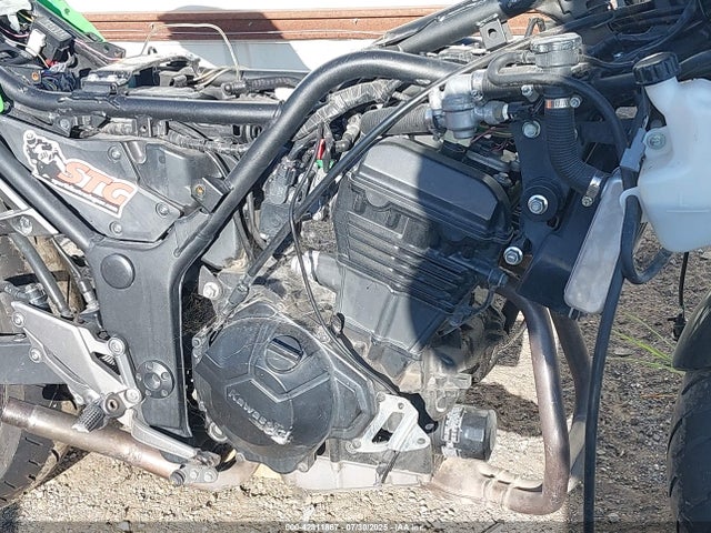 Kawasaki Ninja 300 2014 JKAEX8A15EA003995 Image 8