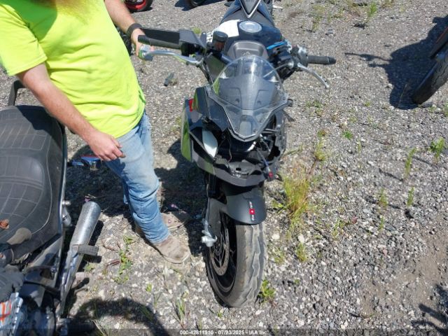 2023 APRILIA TUONO ZD4KSUM03PS000422 Photo 4