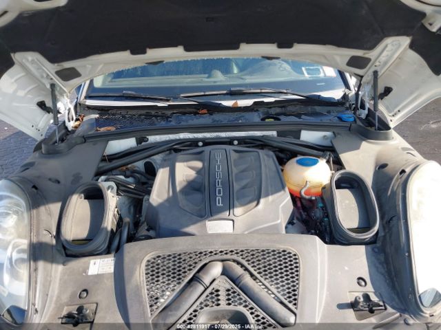 2015 PORSCHE MACAN WP1AB2A54FLB51658 Photo 9