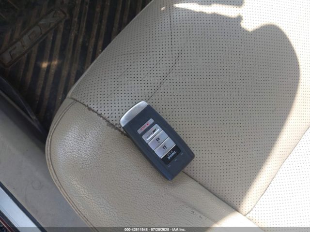 2017 ACURA RDX 5J8TB4H7XHL031543 Photo 10