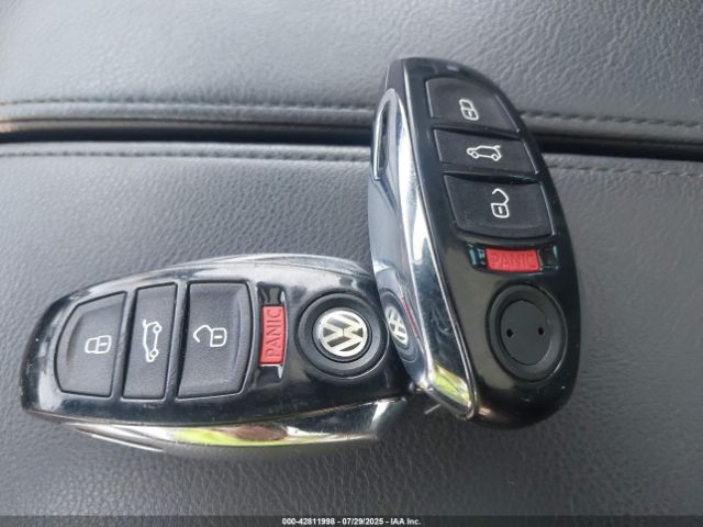 2013 VOLKSWAGEN TOUAREG WVGEP9BP7DD005836 Photo 10