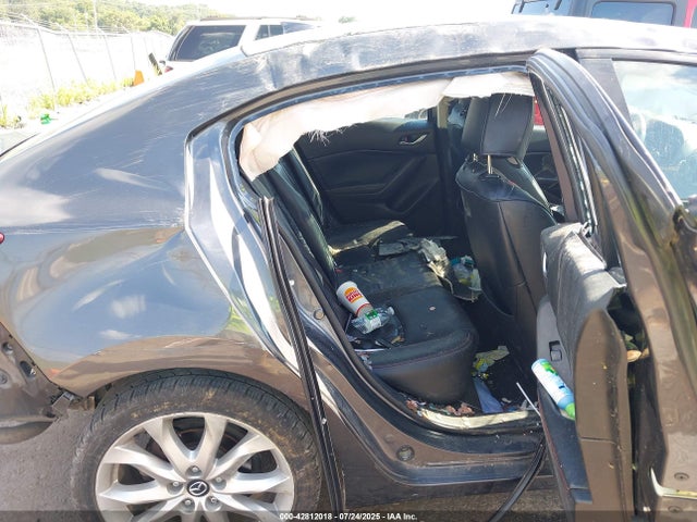 42812018 :رقم المزاد ، JM1BM1W30F1237398 vin ، 2015 Mazda Mazda3 S Grand Touring مزاد بيع