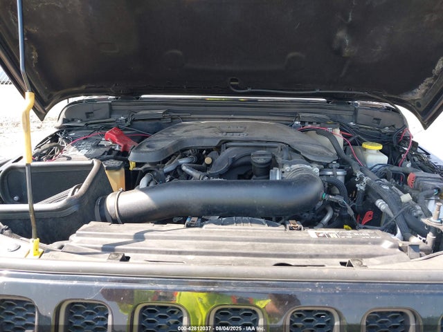1C4HJXFG8JW238027 Jeep Wrangler