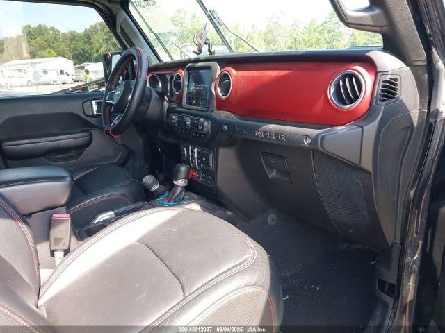 1C4HJXFG8JW238027 Jeep Wrangler