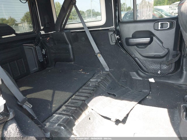 1C4HJXFG8JW238027 Jeep Wrangler