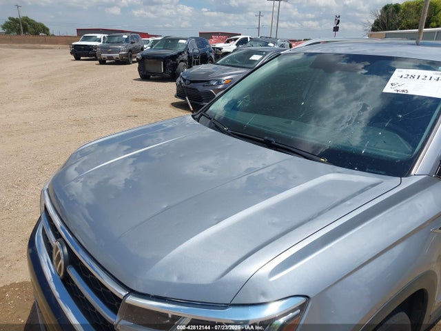 3VV2X7B22NM026925 Volkswagen tsi