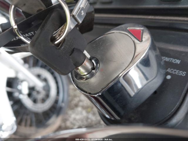 2004 HARLEY-DAVIDSON FLHTCUI 1HD1FCW174Y619172 Photo 10