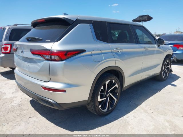 2022 MITSUBISHI OUTLANDER JA4J4TA88NZ075881 Photo 3