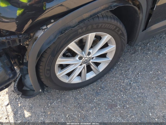 WVGBV7AX3JK002180 Volkswagen 2018