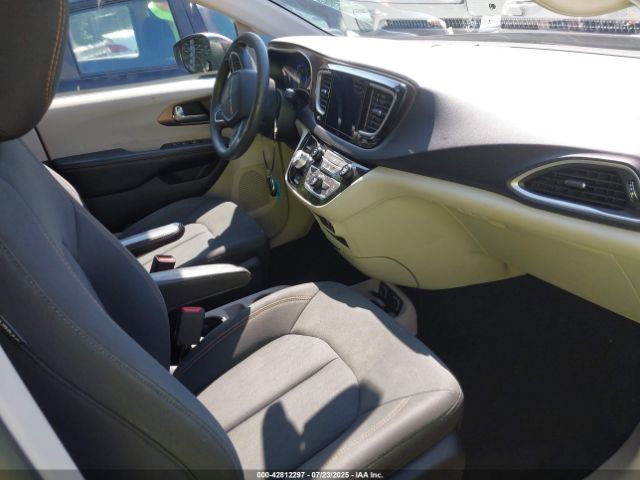 2017 CHRYSLER PACIFICA 2C4RC1DG7HR508771 Photo 4