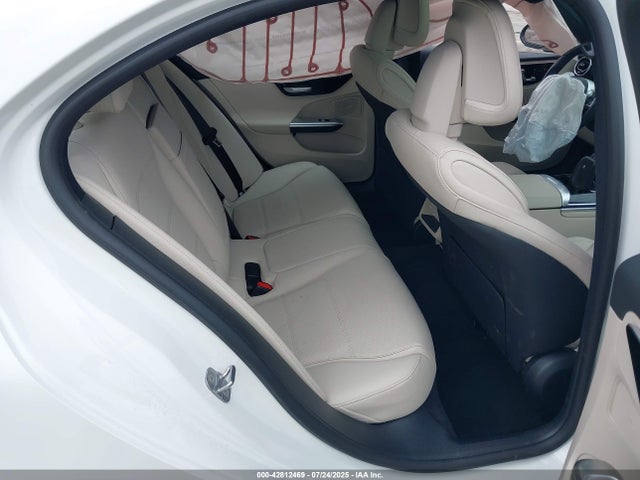 W1KAF4GB5SR248721 Mercedes-Benz m254