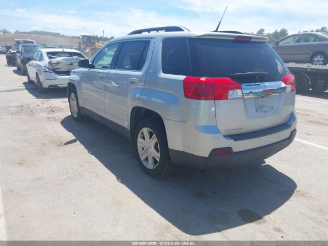 2011 GMC TERRAIN 2CTFLTEC8B6279413 Photo 2