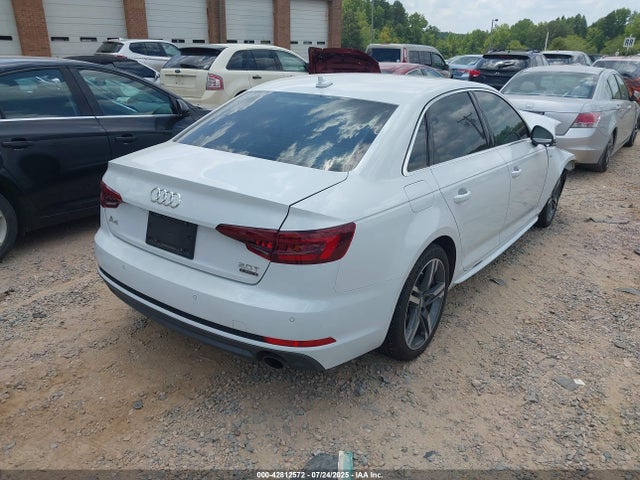 2018 AUDI A4 WAUENAF4XJN016196 Photo 3