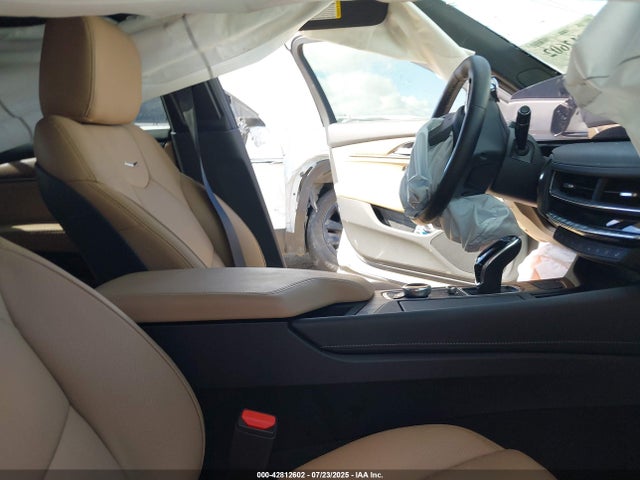 2025 CADILLAC CT5 1G6DN5RK7S0111011 Photo 4