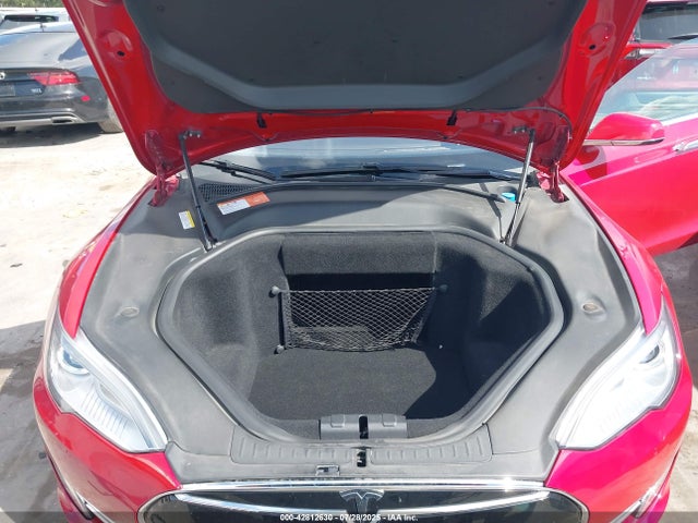 2014 TESLA MODEL S 5YJSA1S1XEFP66439 Photo 9