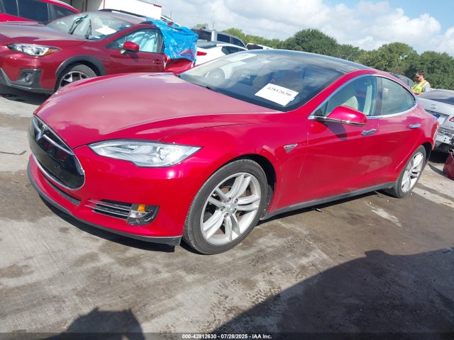 2014 TESLA MODEL S 5YJSA1S1XEFP66439 Photo 1