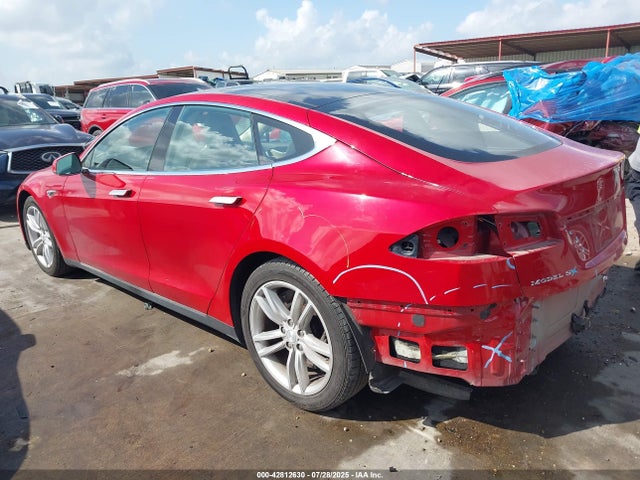 2014 TESLA MODEL S 5YJSA1S1XEFP66439 Photo 2