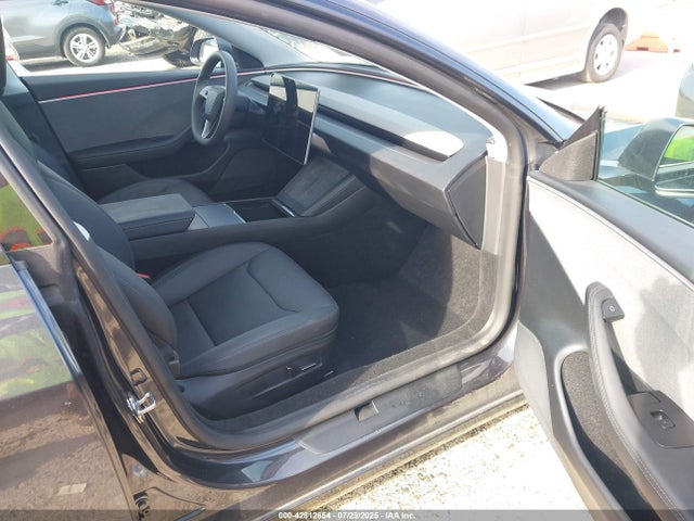 5YJ3E1EA7RF842161 Tesla MODEL 3