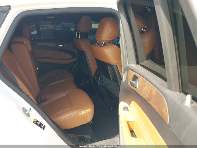 4JGED6EB0KA155146 Mercedes-Benz m276