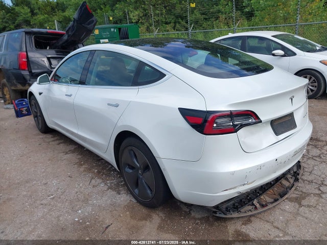 2018 TESLA MODEL 3 5YJ3E1EB8JF178871 Photo 2
