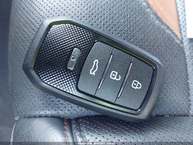 3GTUUEETXNG538908 GMC lm2