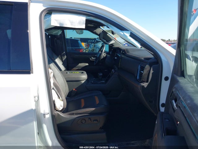 3GTUUEETXNG538908 GMC lm2