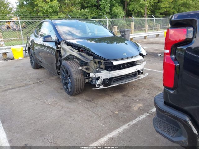 2022 TESLA MODEL Y 7SAYGDEE6NF425647 Photo 0