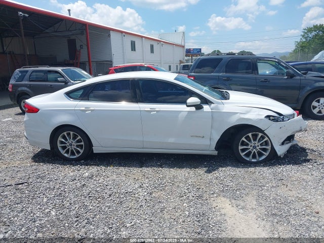 Ford 2.0l 4v atk hev 2017 3FA6P0LU5HR385996 Image 13