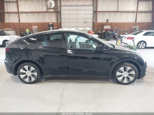 7SAYGDEE3RA236490 Tesla Model Y