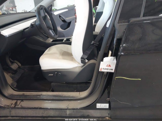 2024 TESLA MODEL Y 7SAYGDEE3RA236490 Photo 5