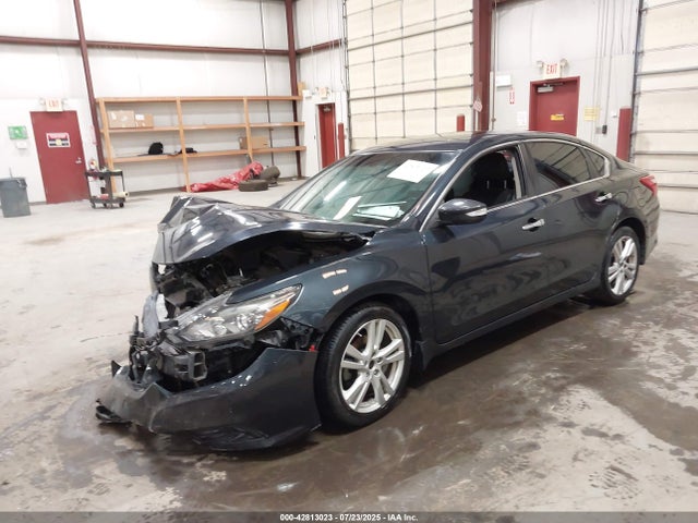 Nissan 2017 2017 1N4BL3AP5HC494451 Image 2