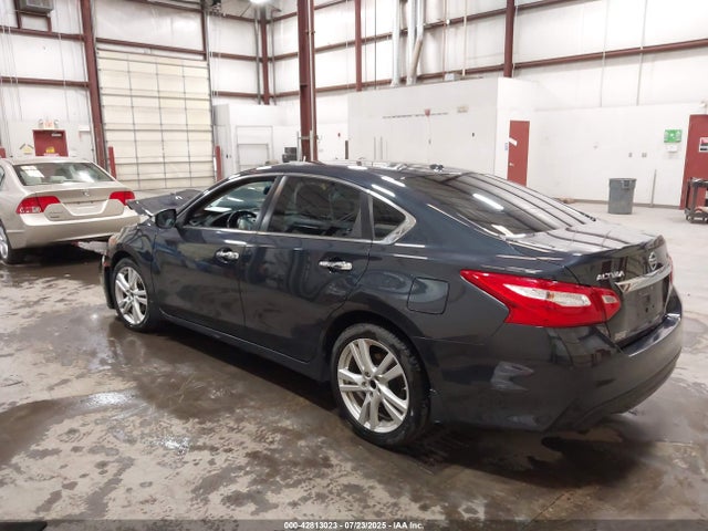 Nissan 2017 2017 1N4BL3AP5HC494451 Image 3
