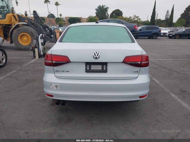 Volkswagen 1.4 tsi 2017 3VWDB7AJ0HM298826 Image 16